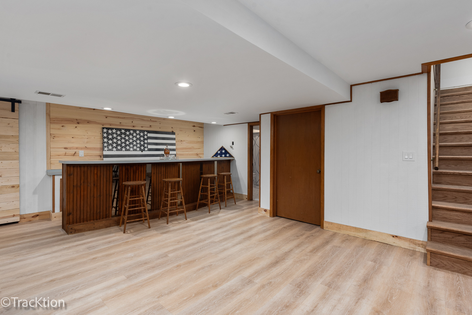609 Ridgewood Court