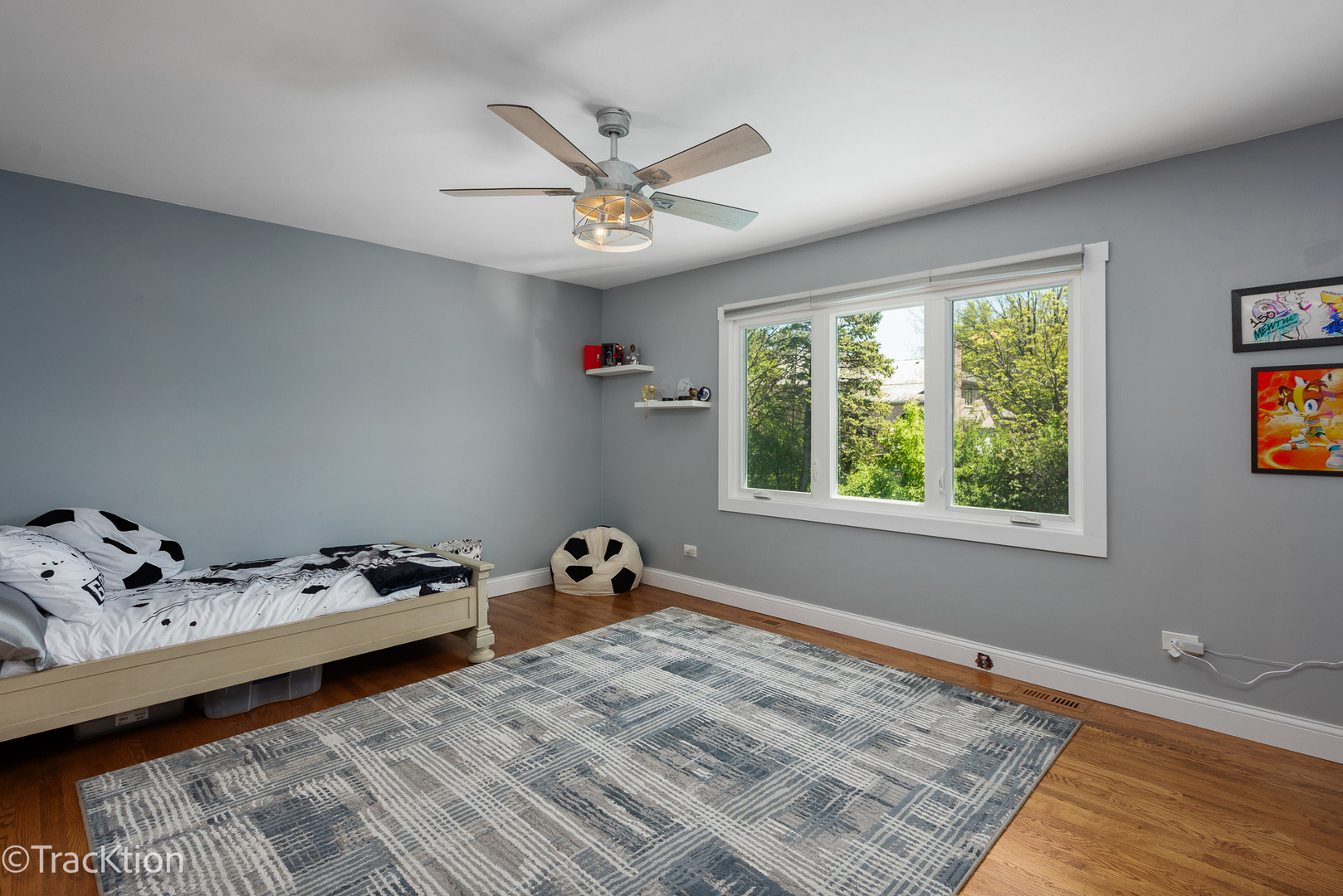 609 Ridgewood Court
