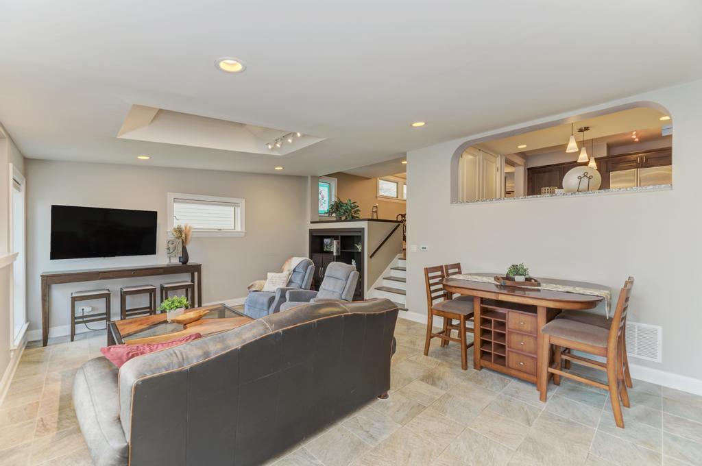 221 8th Street