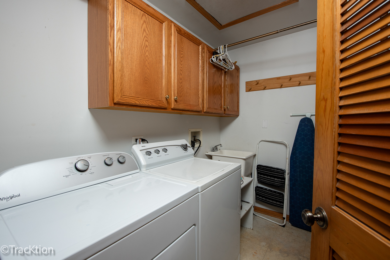 6309 W 63rd Street Unit: 3B
