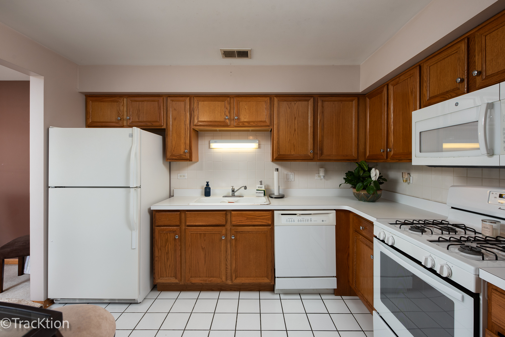 6309 W 63rd Street Unit: 3B