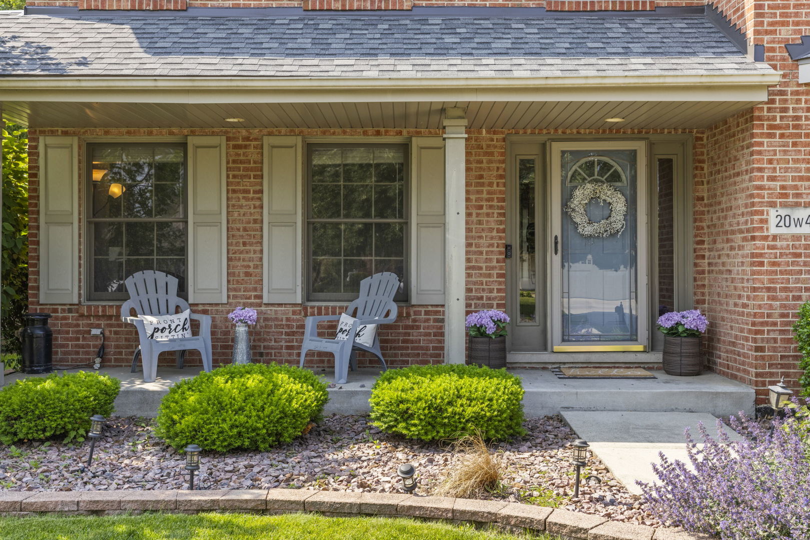 20W427 Elizabeth Drive