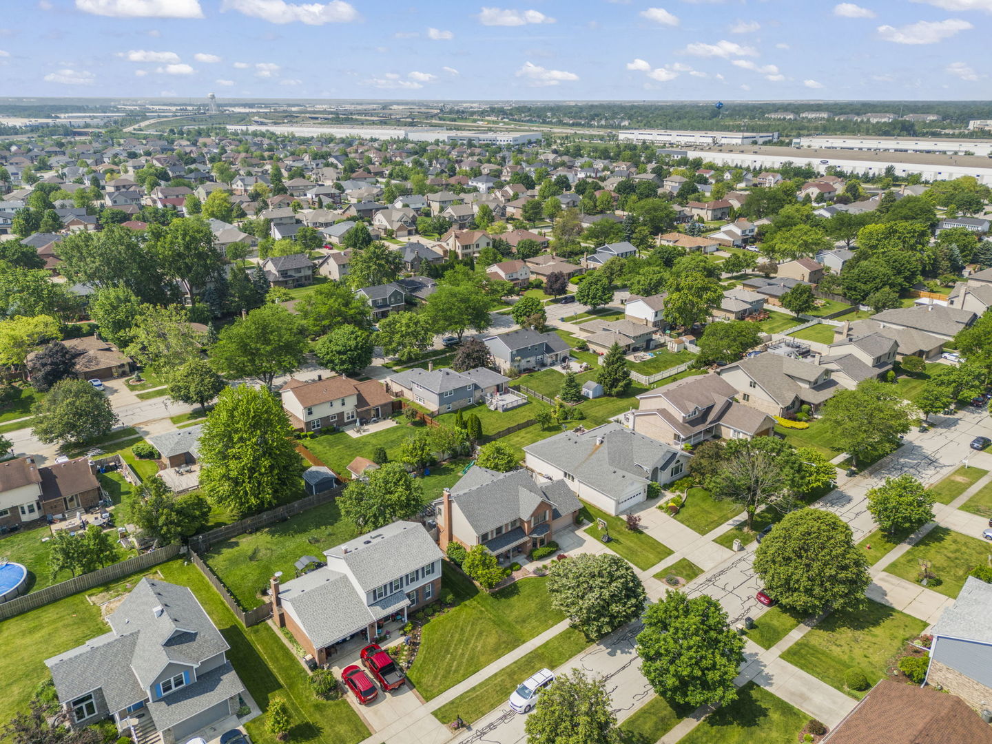20W427 Elizabeth Drive
