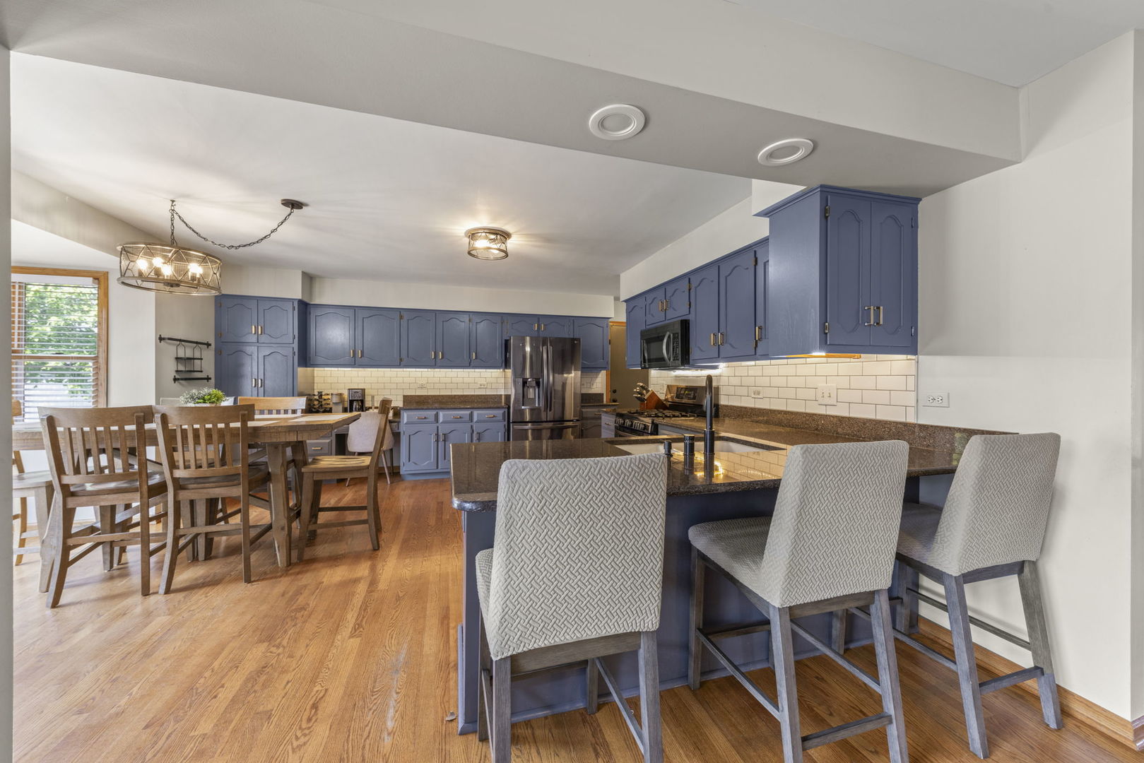 20W427 Elizabeth Drive