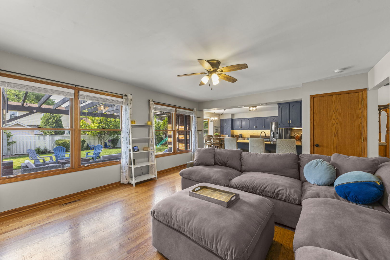 20W427 Elizabeth Drive