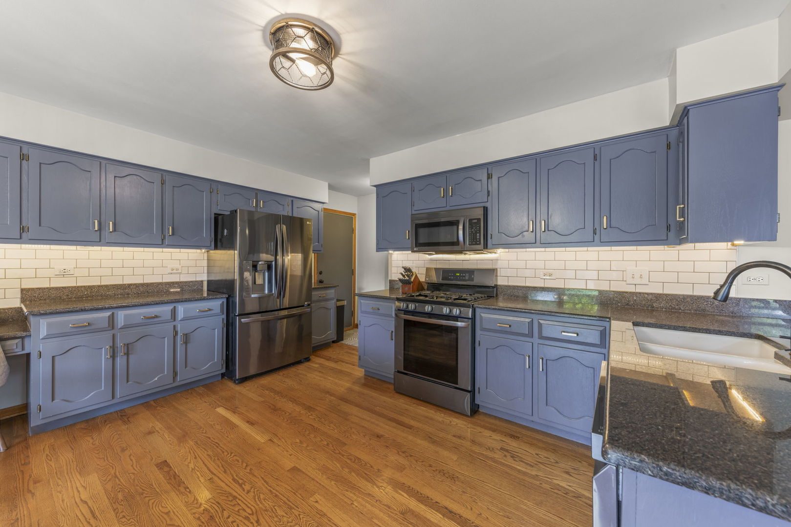 20W427 Elizabeth Drive