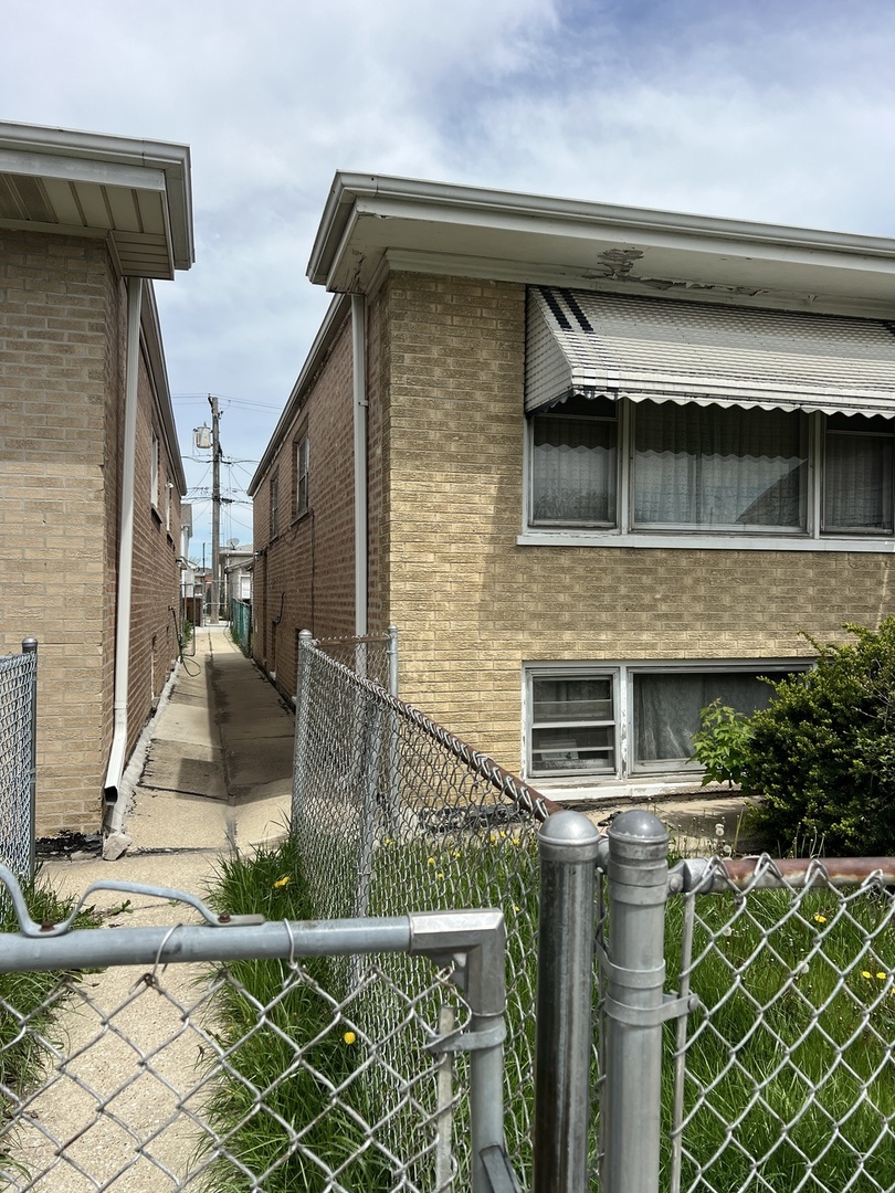 7502 W 64th Street
