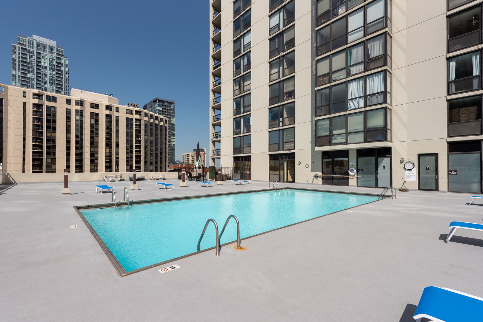1122 N Clark Street Unit: 1709