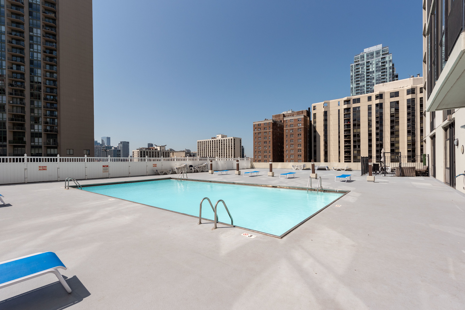 1122 N Clark Street Unit: 1709