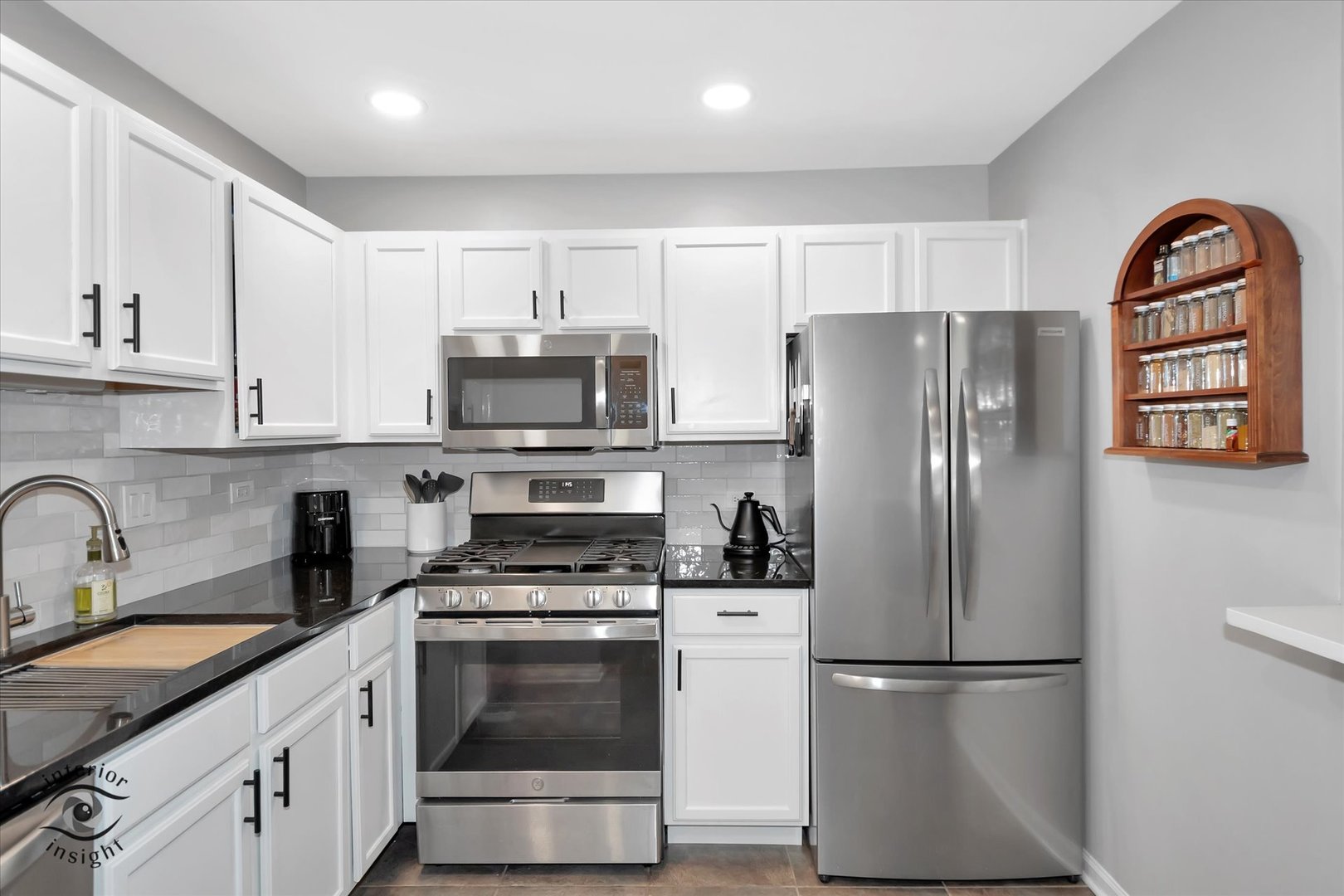 1525 Raymond Drive Unit: 103
