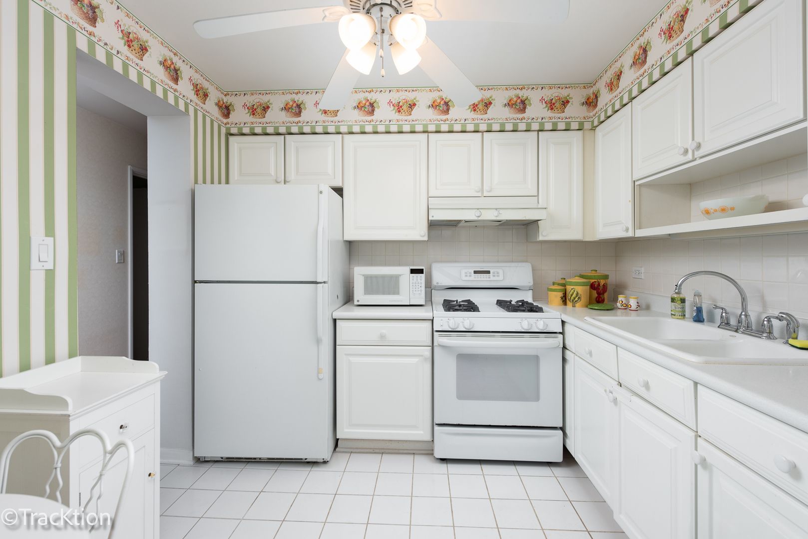 6660 S Brainard Avenue Unit: 201