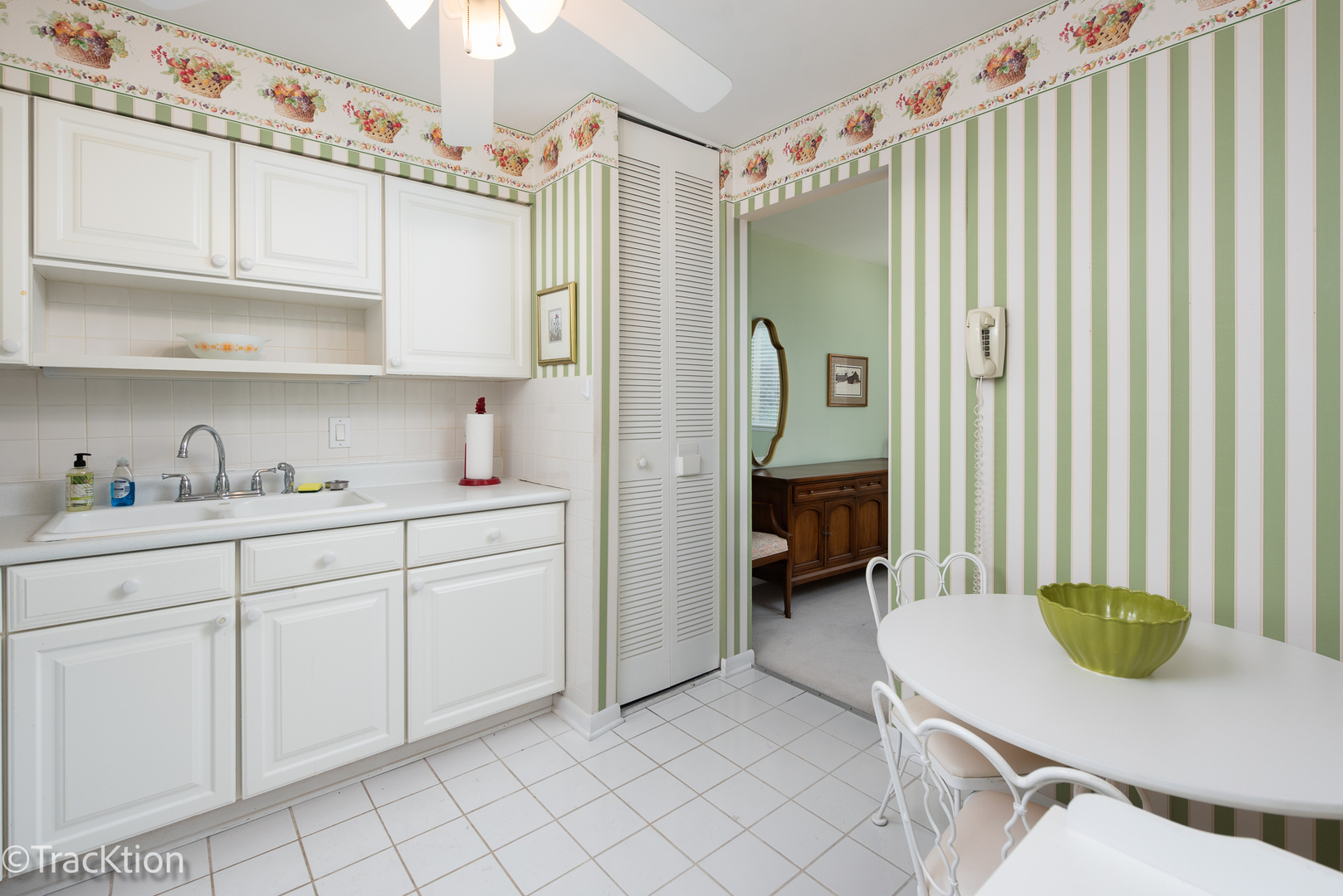 6660 S Brainard Avenue Unit: 201