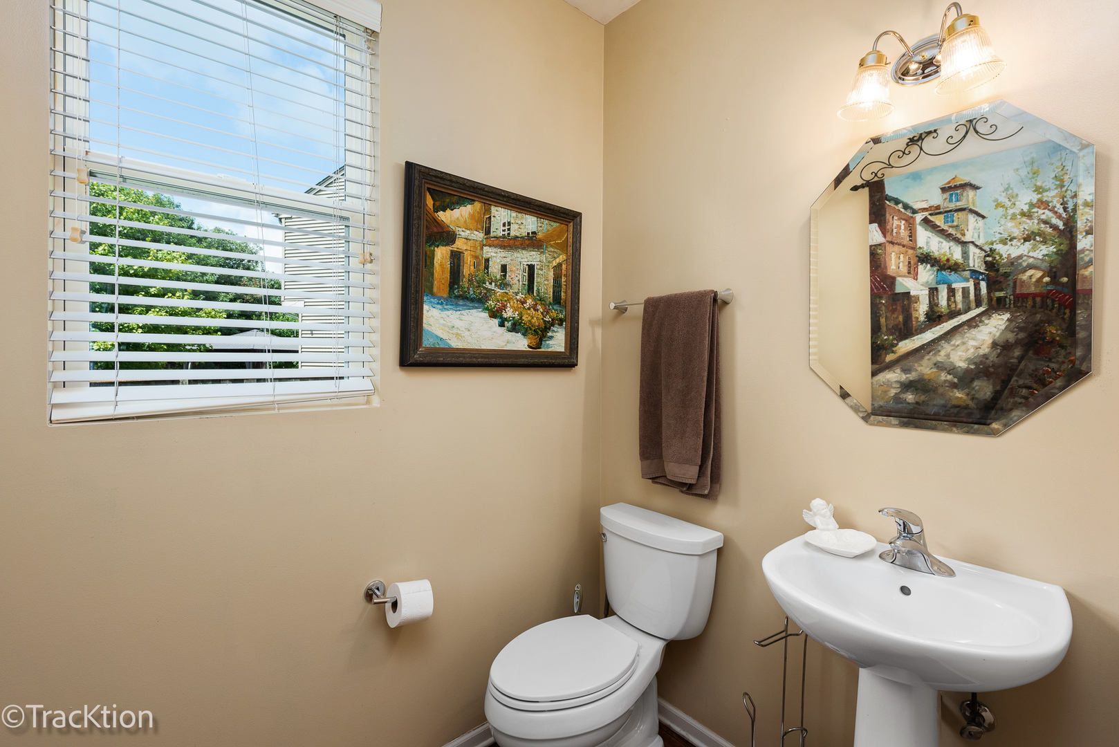 4 Marshall Ash Court