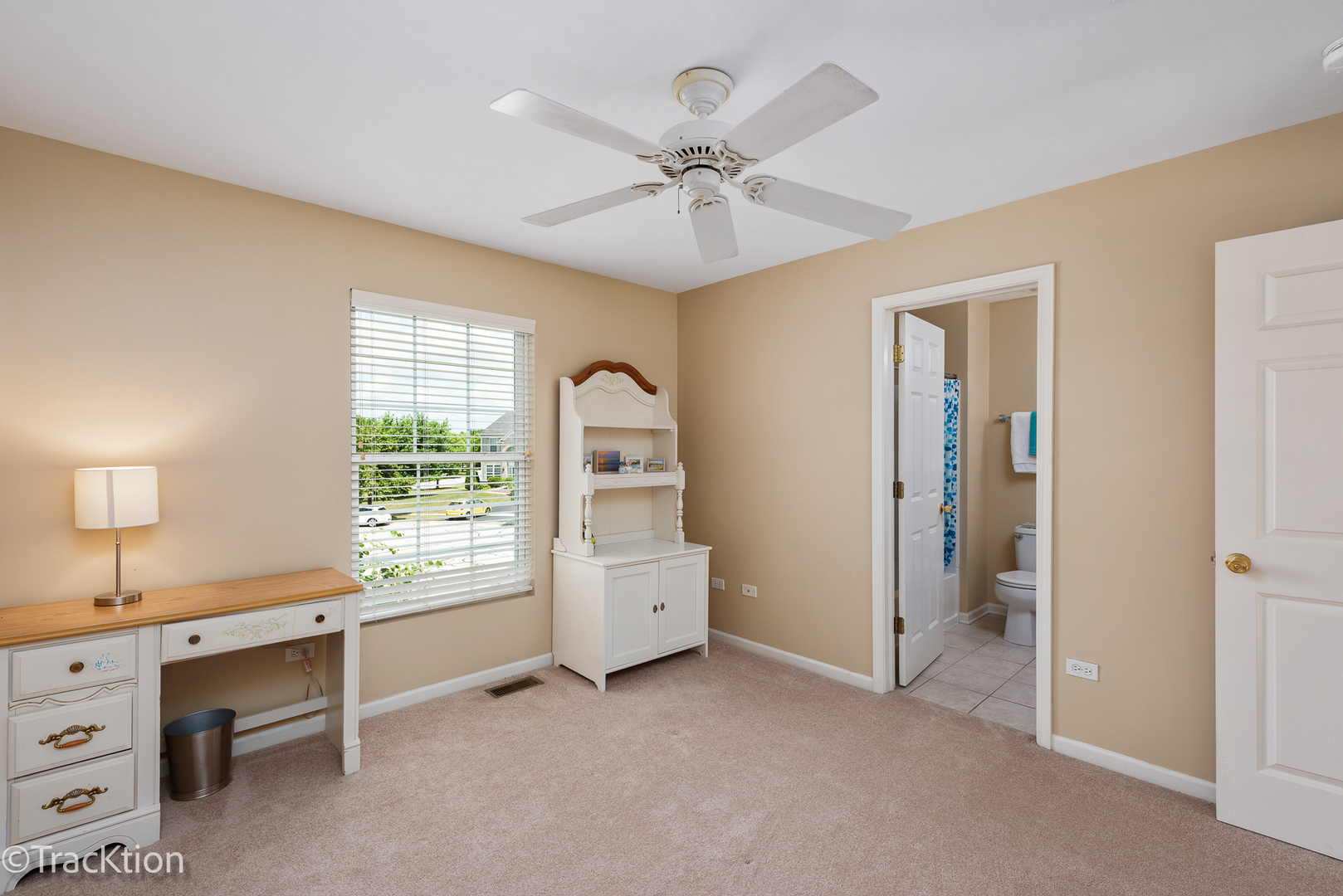 4 Marshall Ash Court