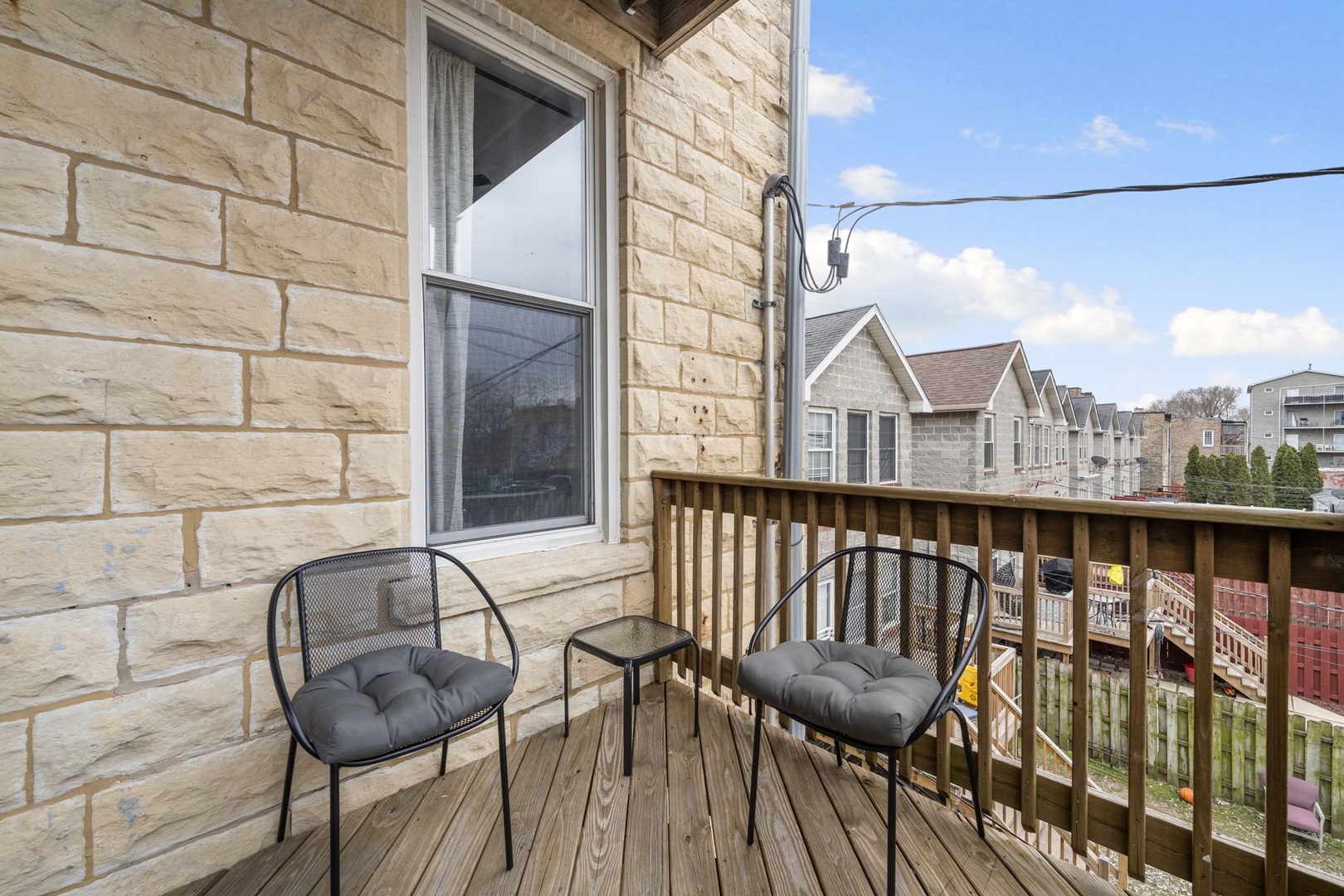 3612 S Prairie Avenue Unit: 2