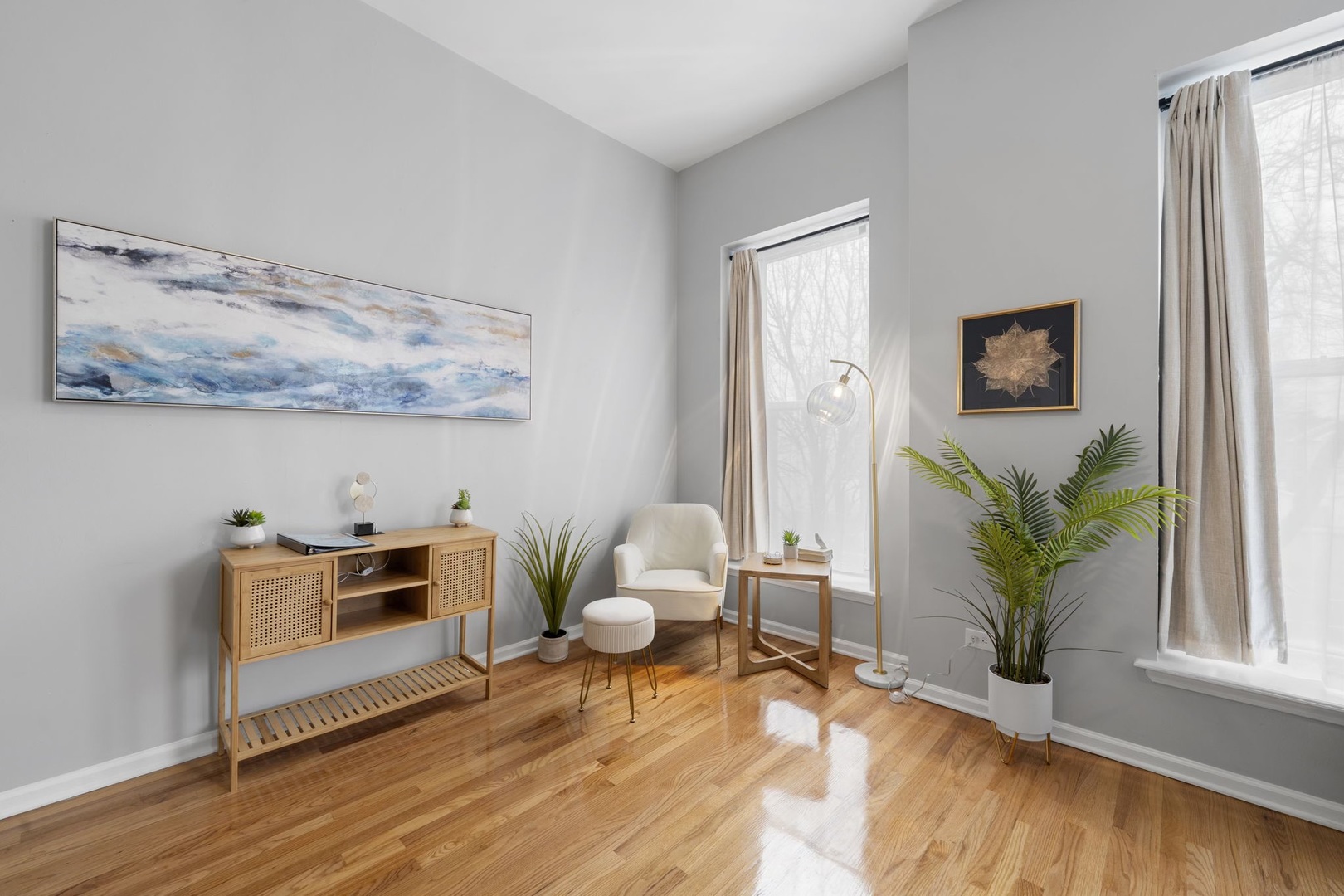 3612 S Prairie Avenue Unit: 2