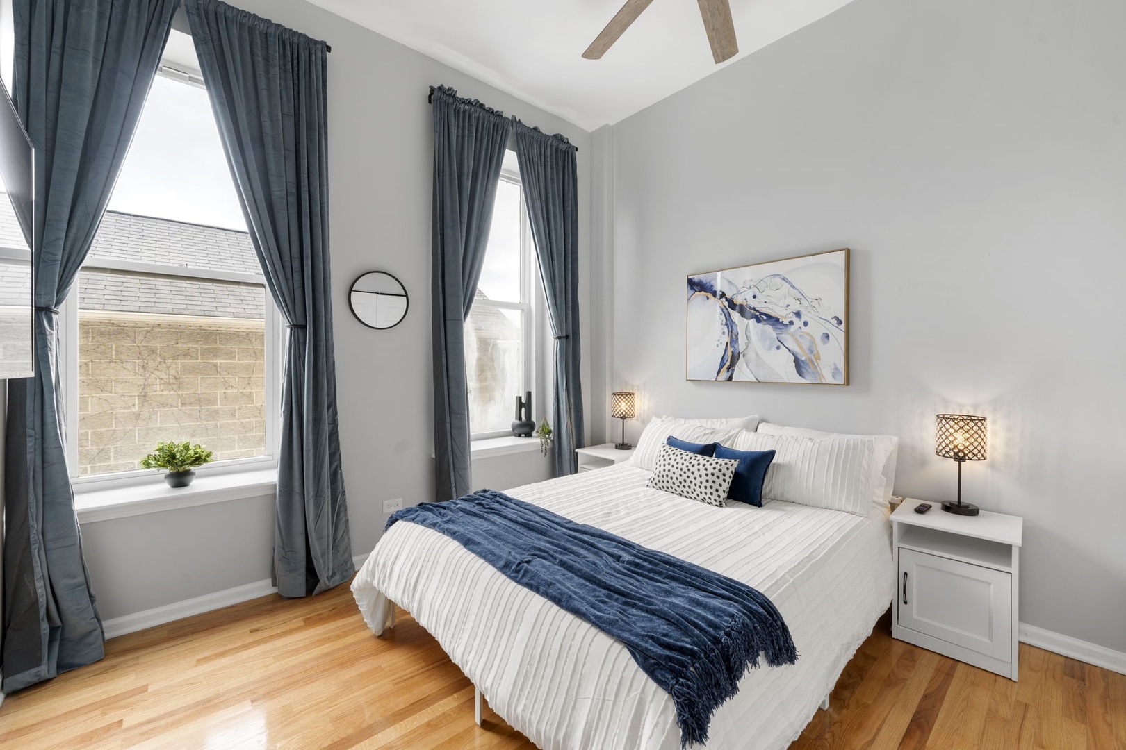 3612 S Prairie Avenue Unit: 2