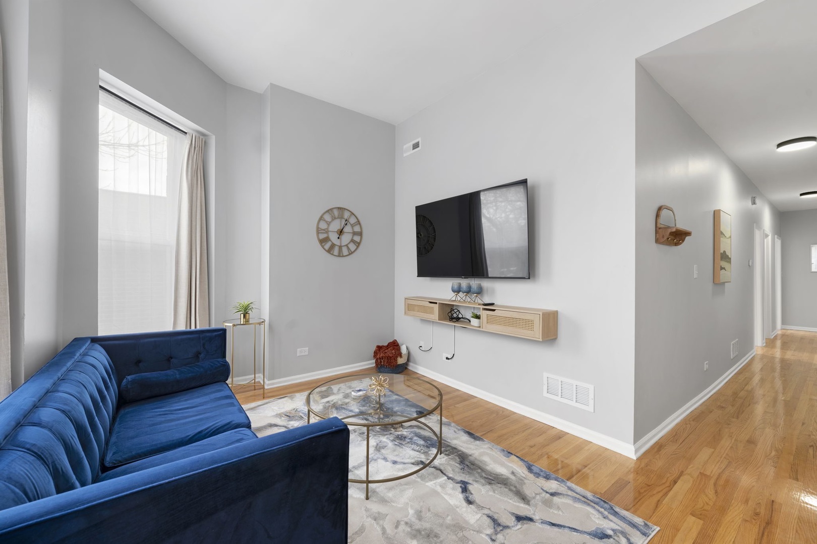 3612 S Prairie Avenue Unit: 2