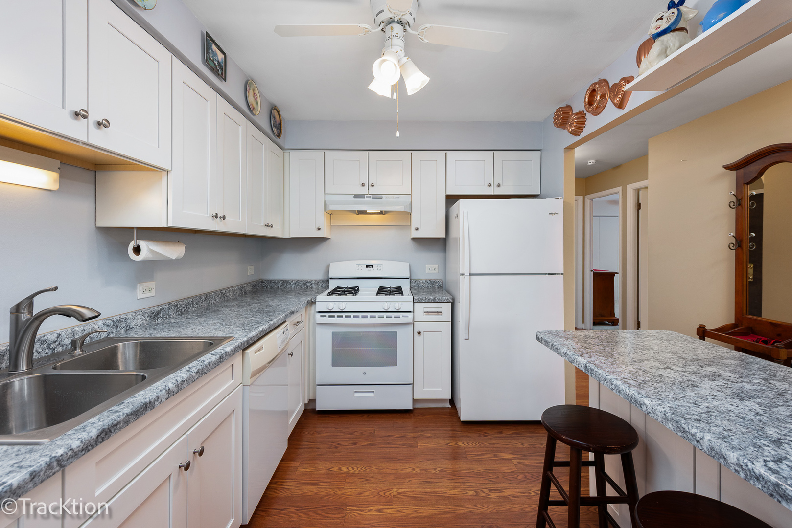 1056 N Mill Street Unit: 305