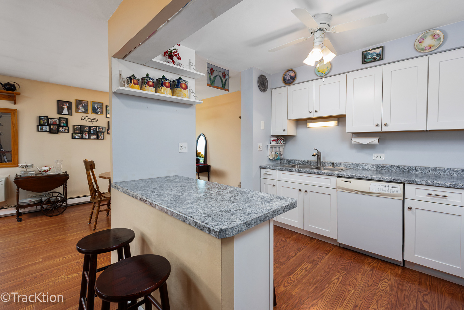 1056 N Mill Street Unit: 305