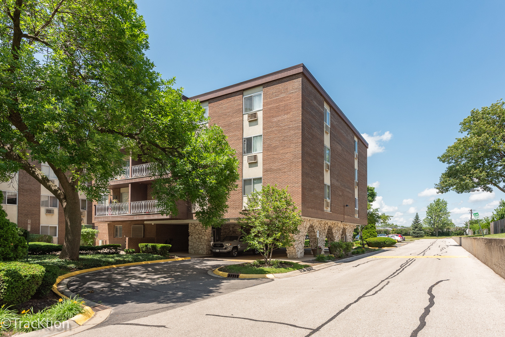 1331 Finley Road Unit: 419