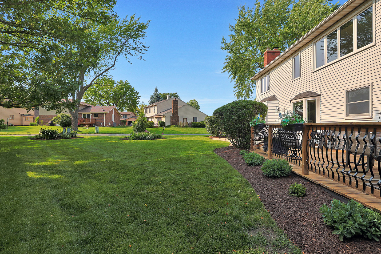 6316 Knollwood Court