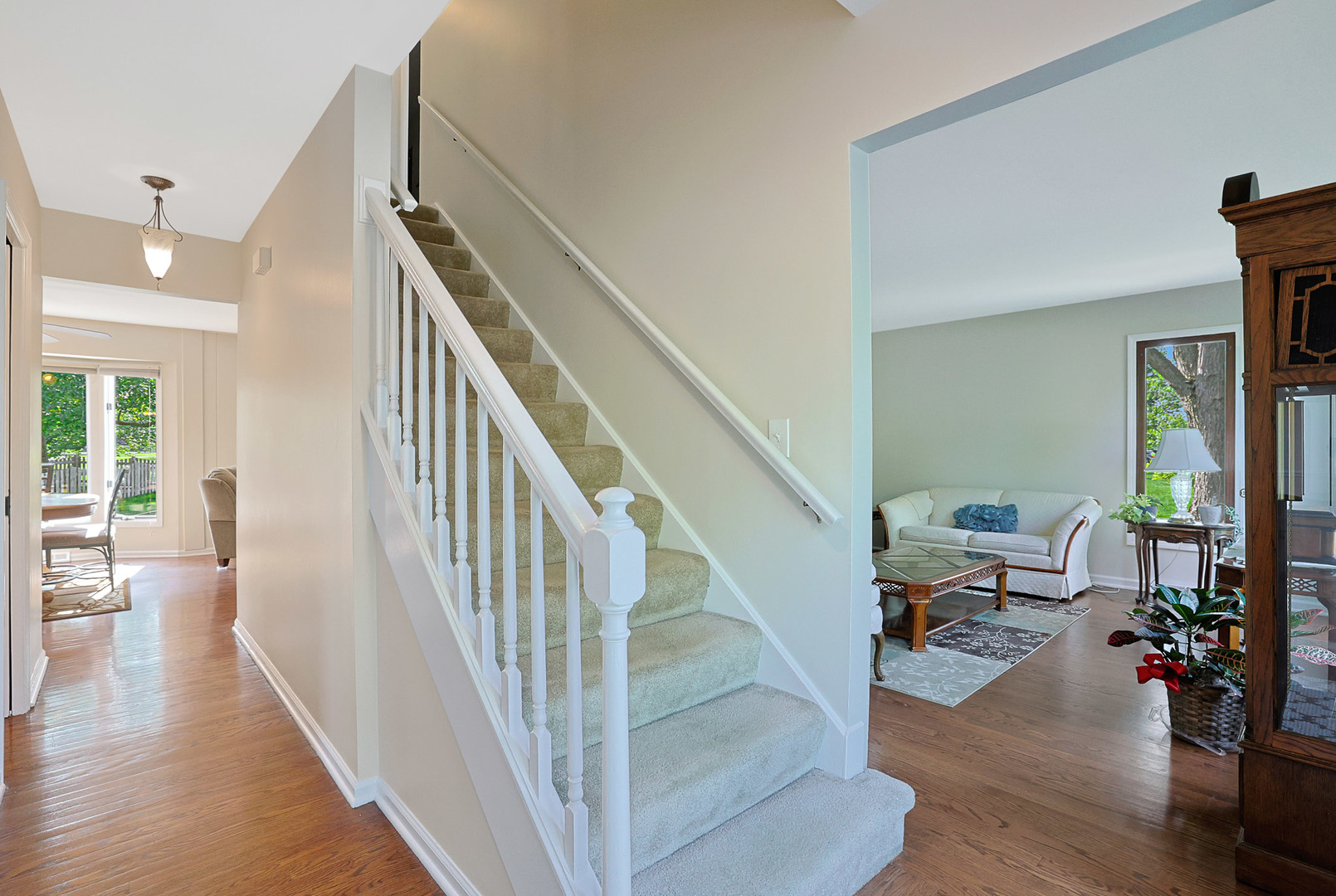 6316 Knollwood Court