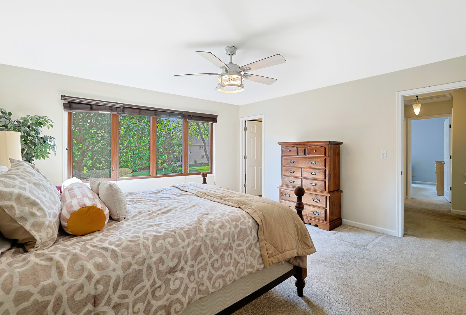 6316 Knollwood Court