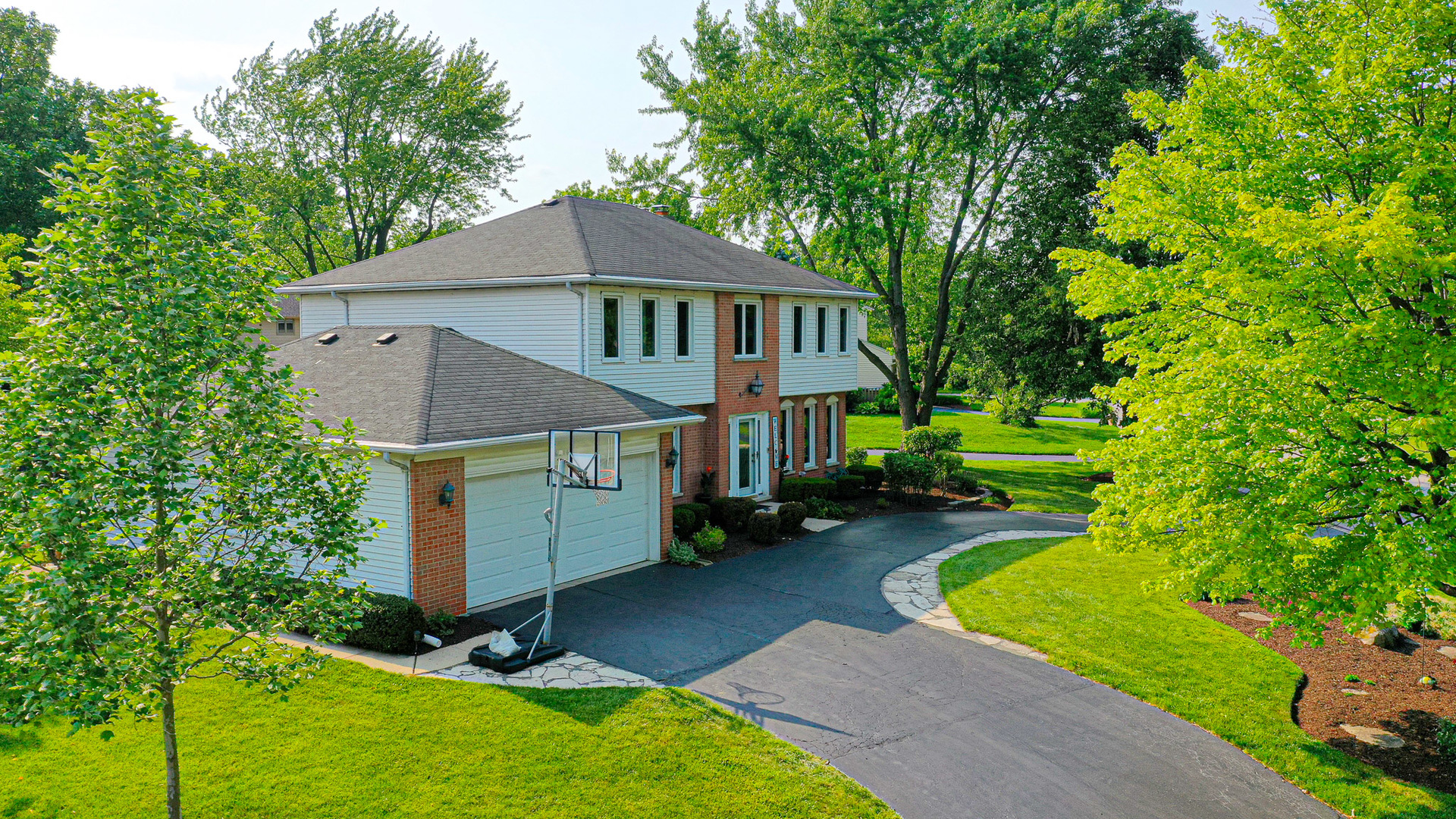 6316 Knollwood Court