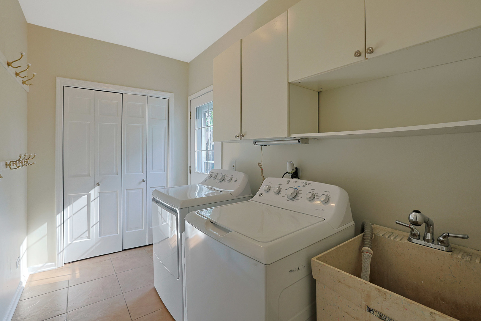 6316 Knollwood Court