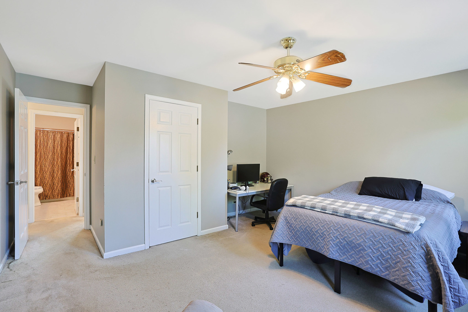 6316 Knollwood Court