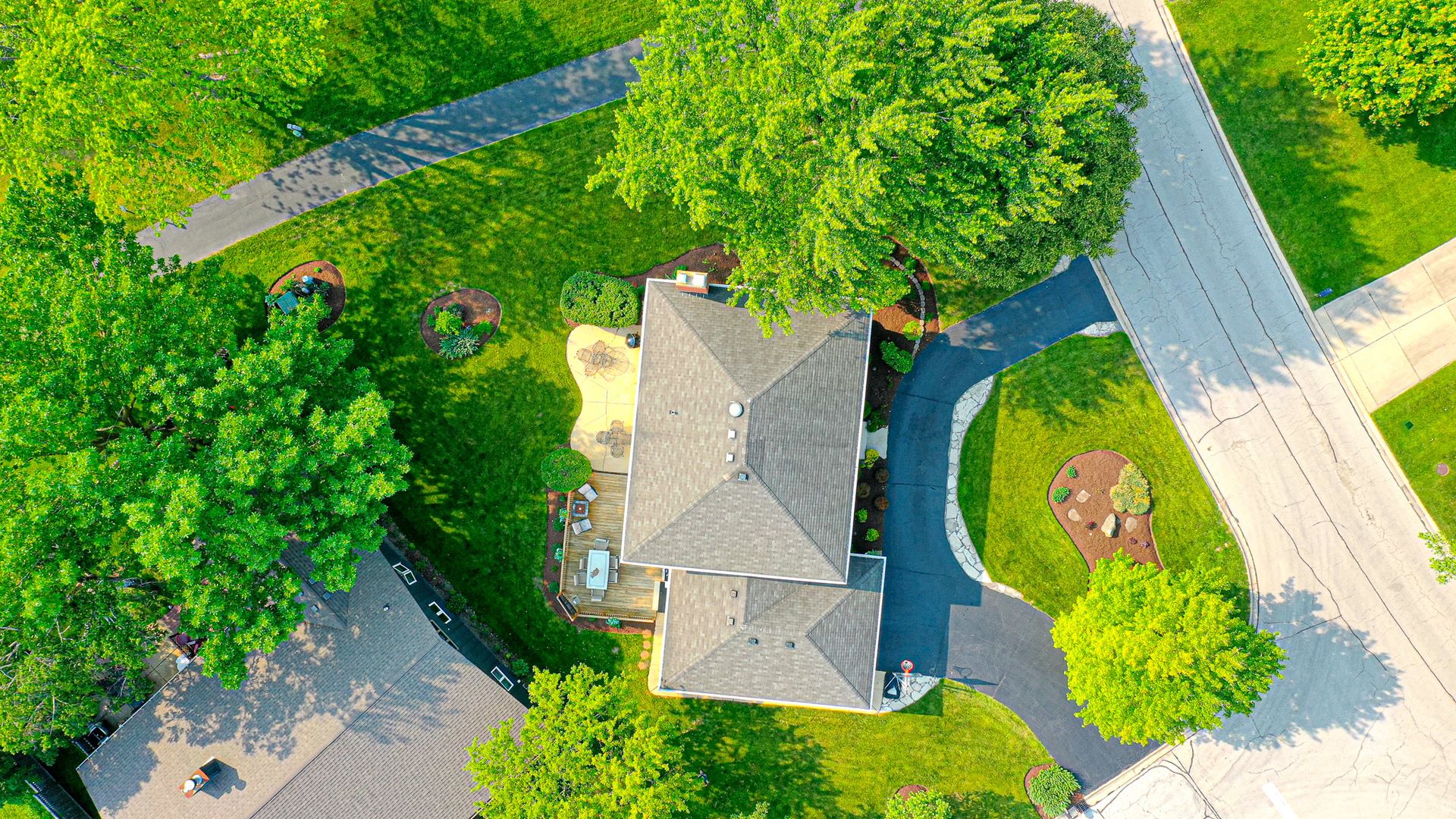 6316 Knollwood Court