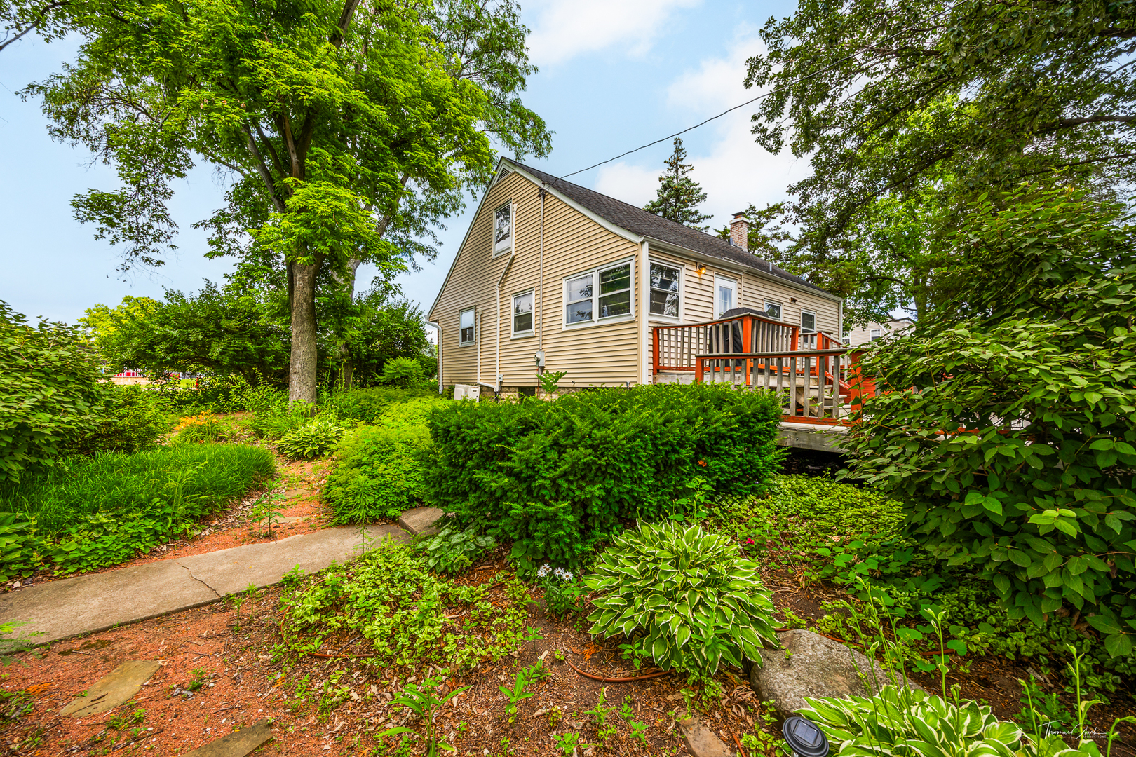 7105 Clarendon Hills Road