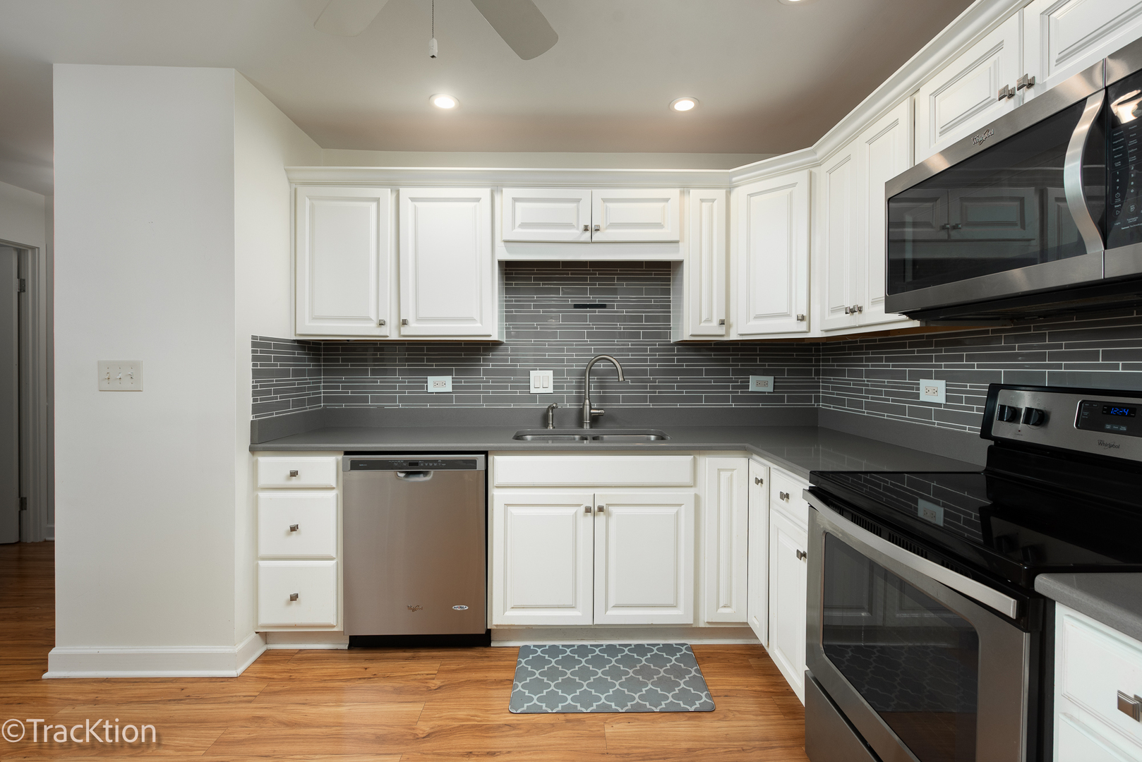 7515 Nantucket Drive Unit: 202