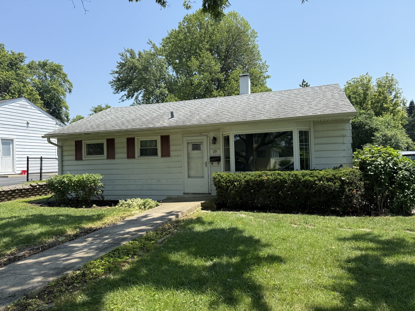 29 N ROSLYN Road