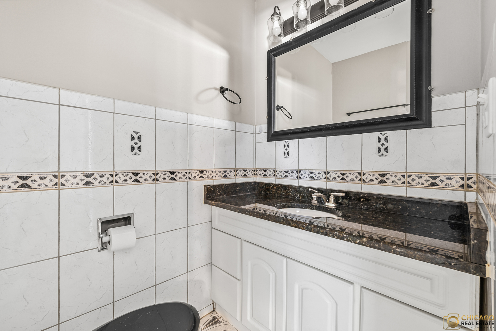 897 W North Avenue Unit: A