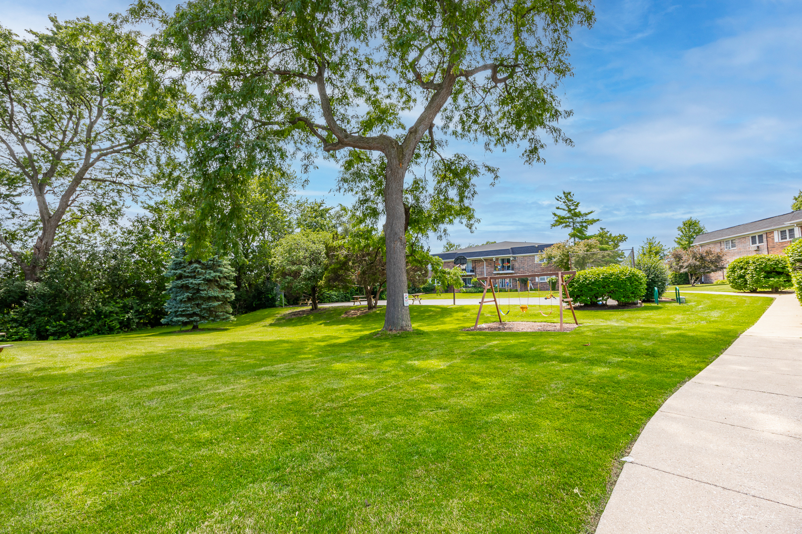 2331 Ogden Avenue Unit: 7