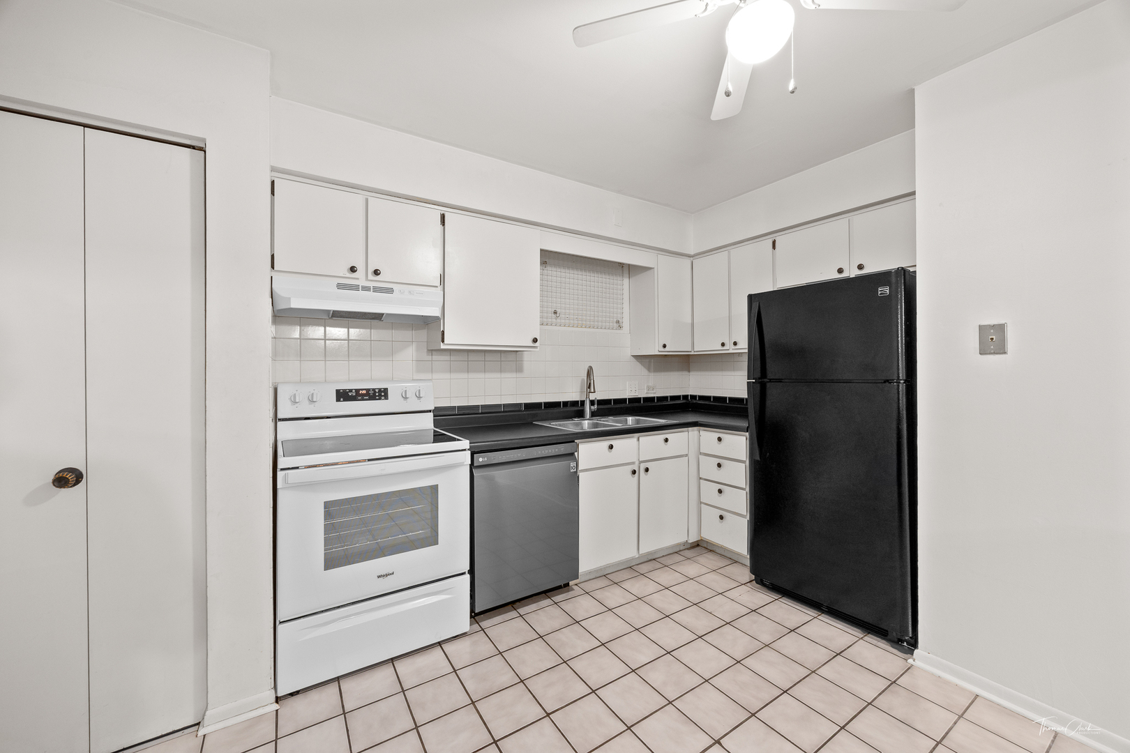 2331 Ogden Avenue Unit: 7