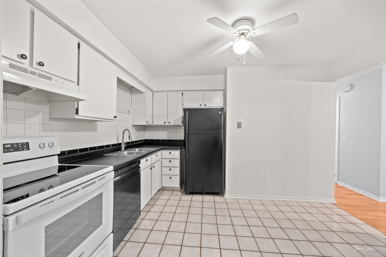 2331 Ogden Avenue Unit: 7