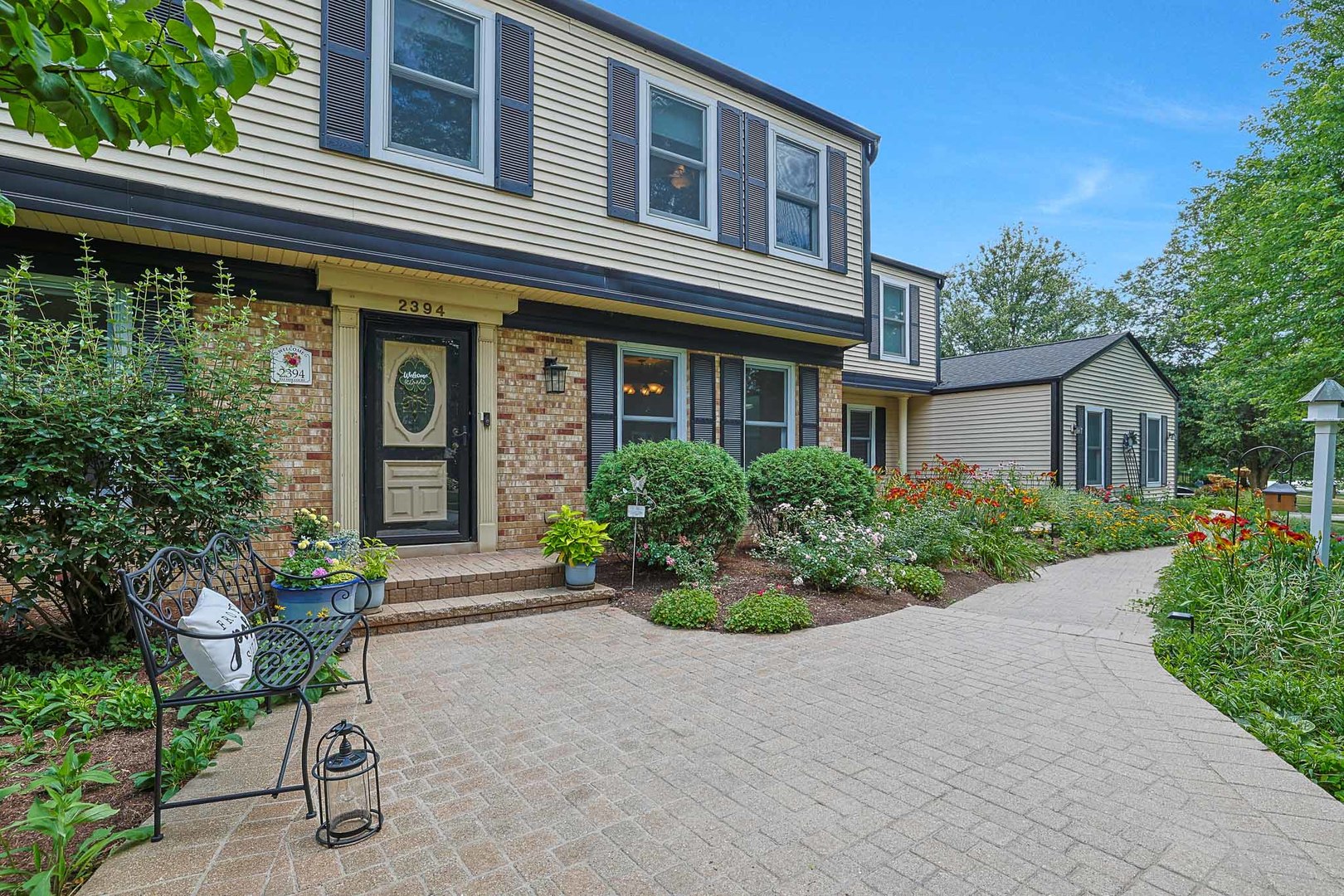 2394 Bayside Court