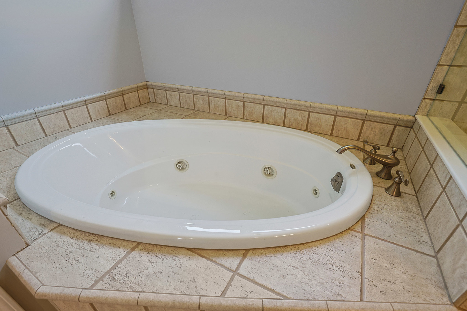 2394 Bayside Court