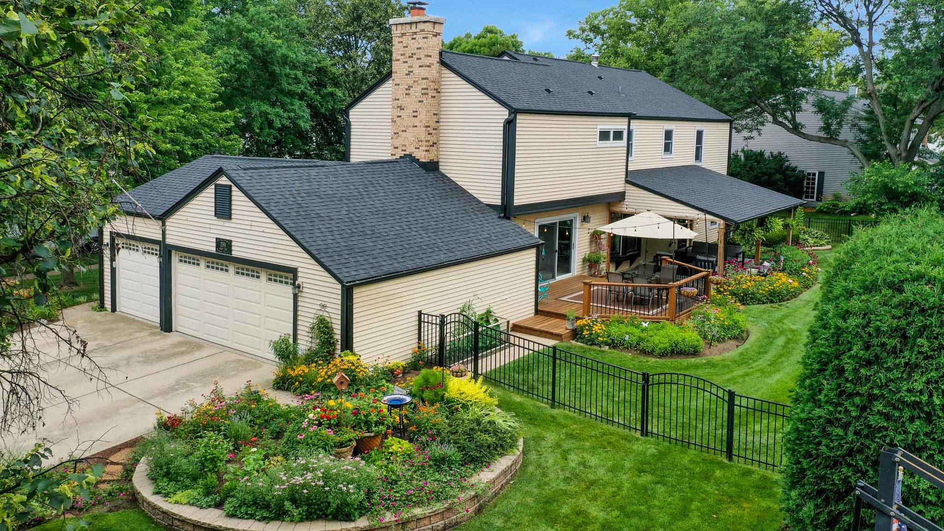2394 Bayside Court