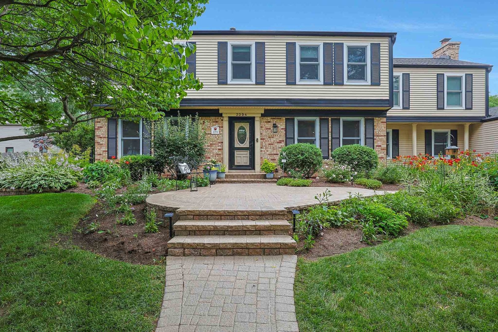 2394 Bayside Court