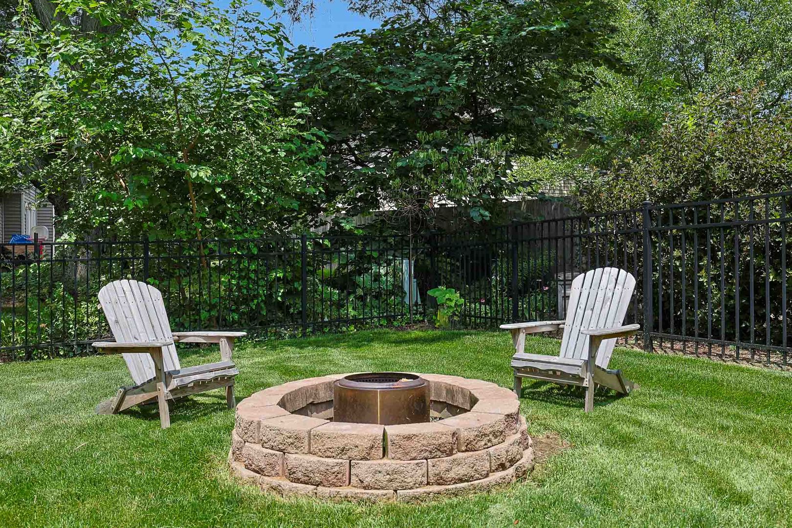 2394 Bayside Court