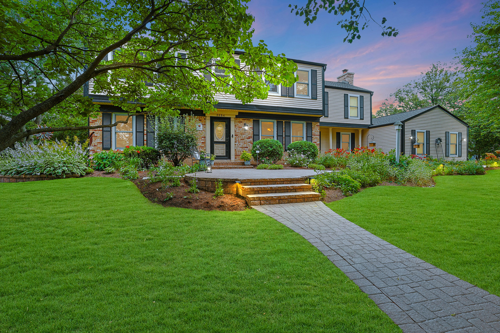 2394 Bayside Court