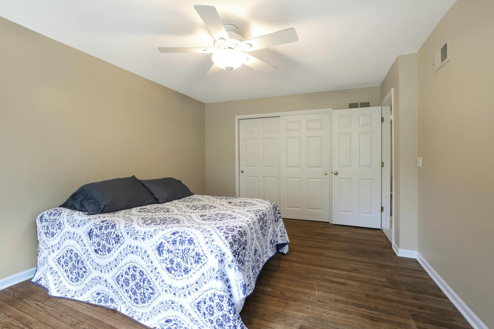 2394 Bayside Court