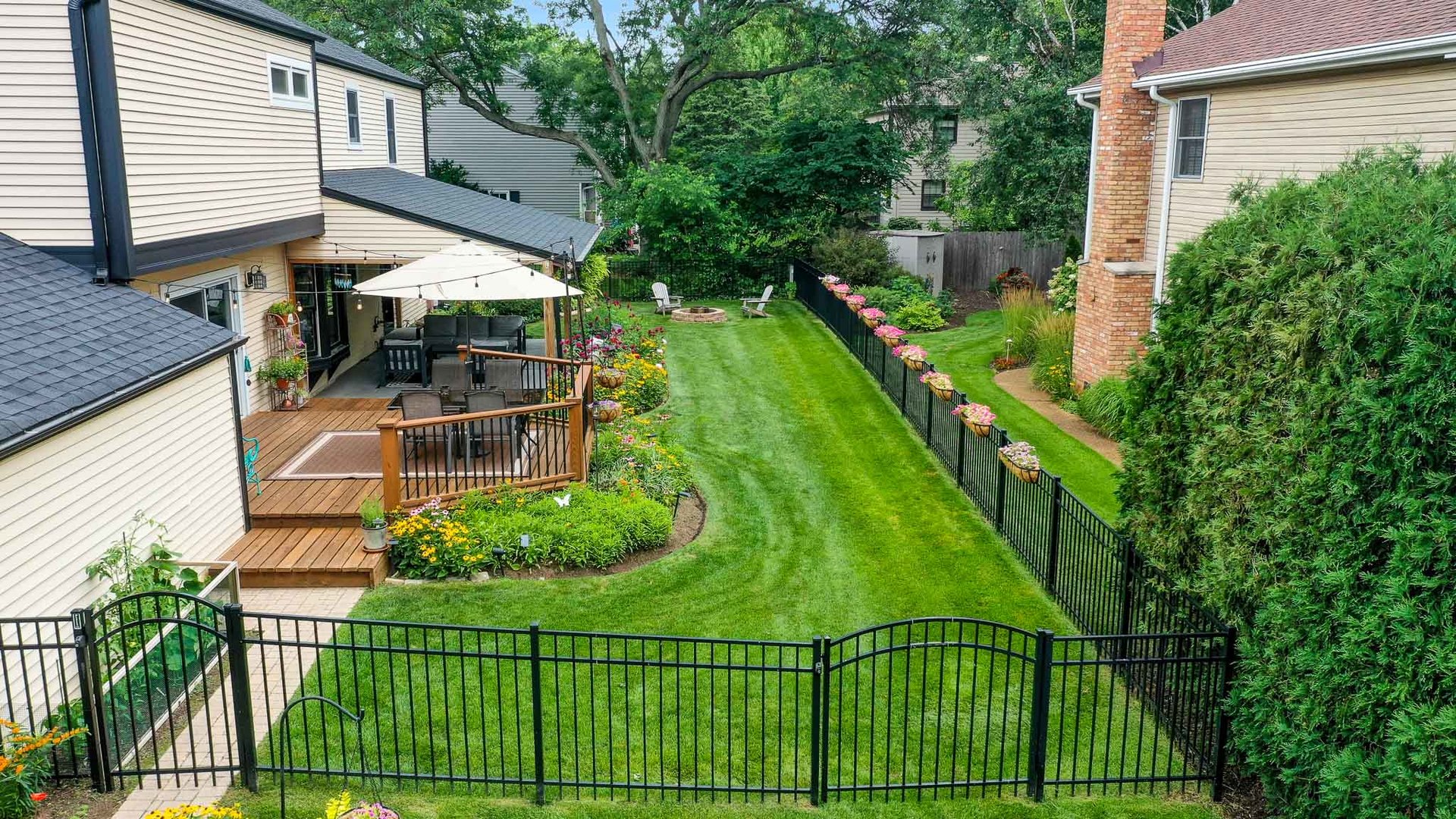 2394 Bayside Court