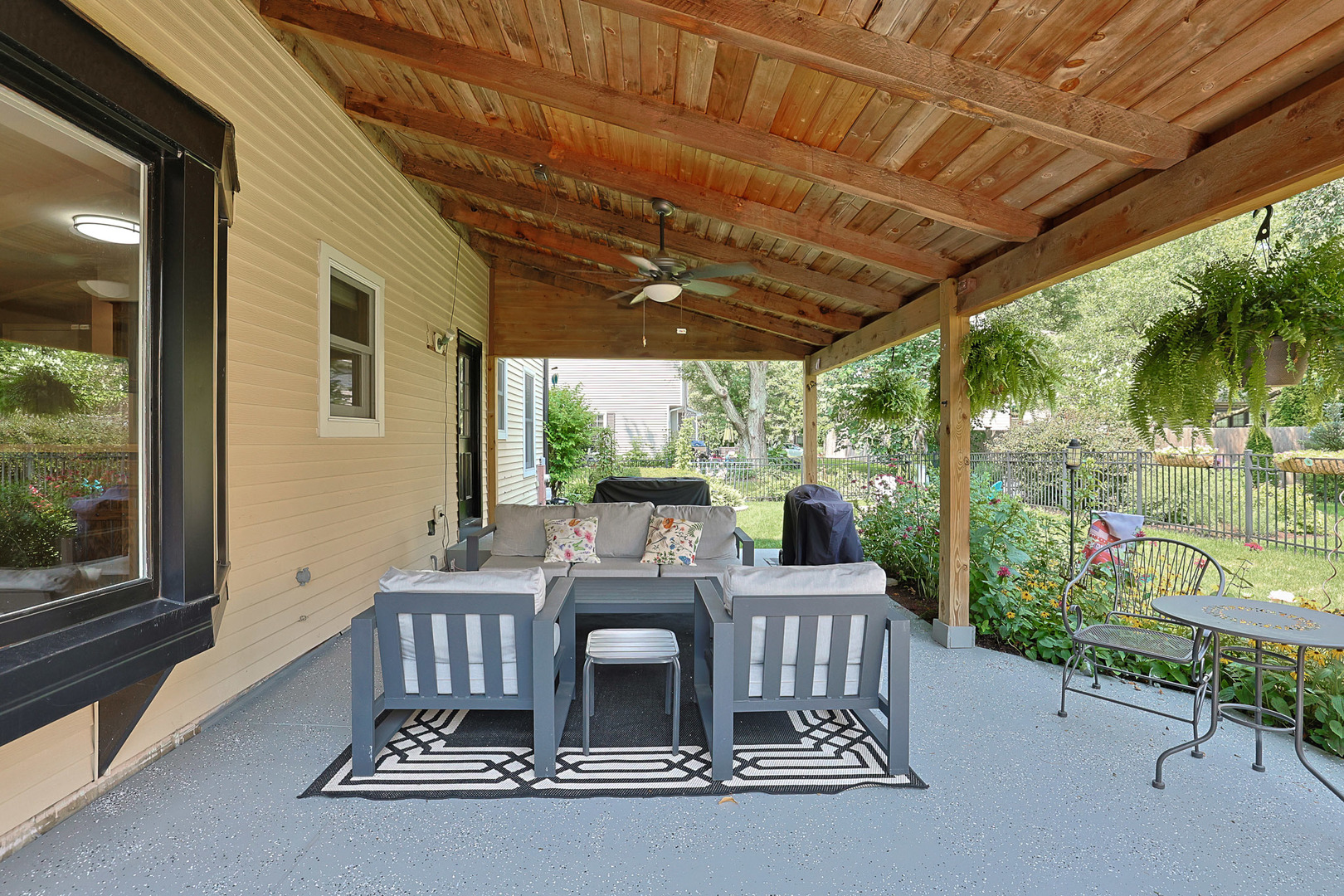 2394 Bayside Court