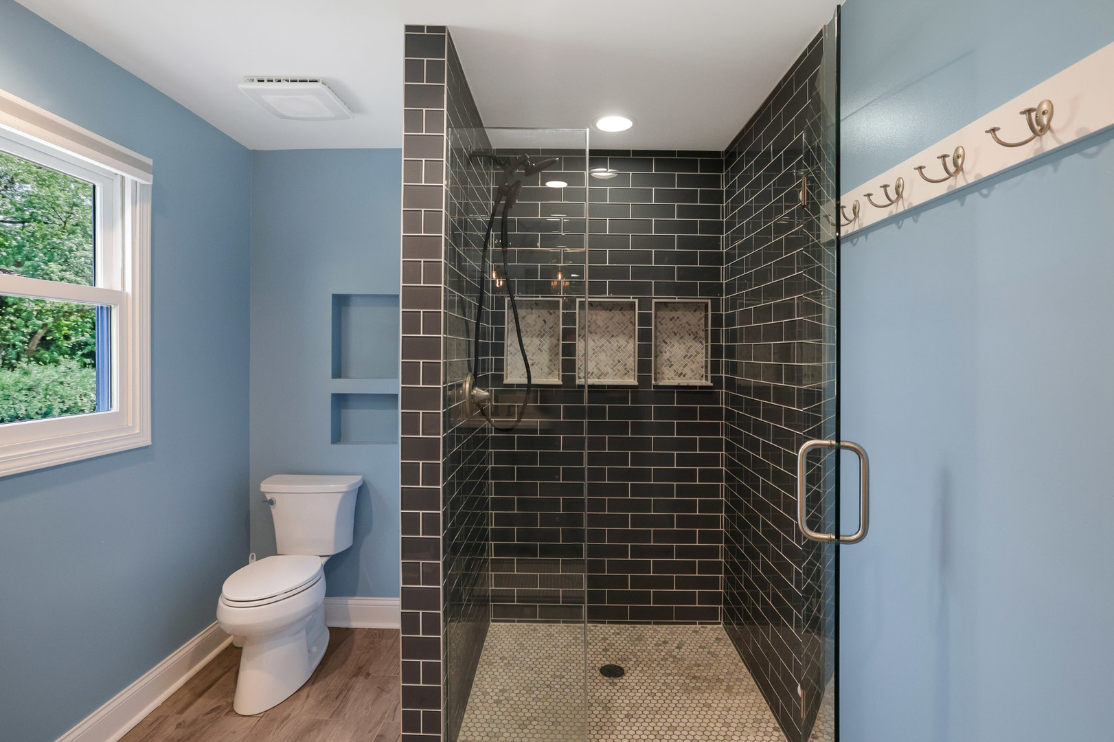 2394 Bayside Court