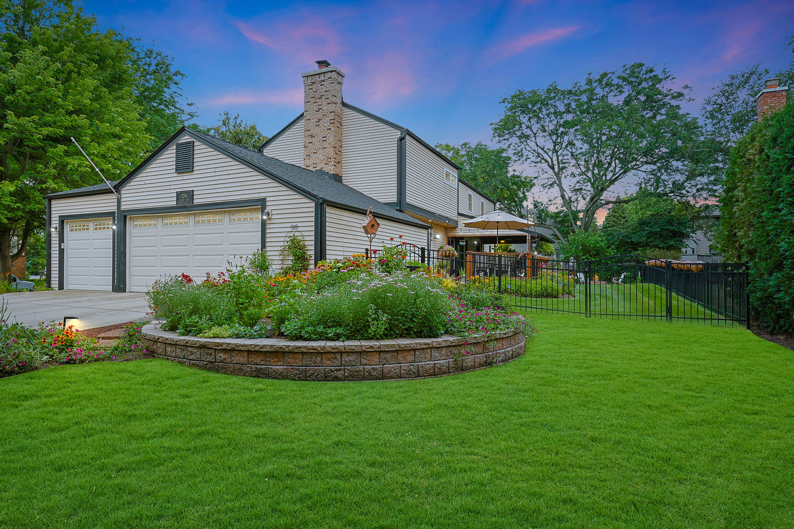 2394 Bayside Court